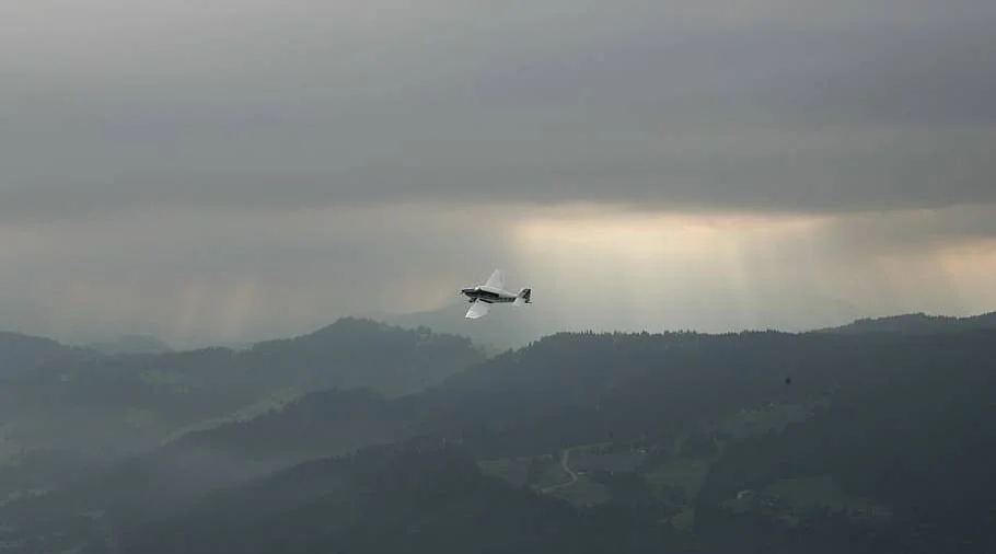 El confinamiento del piloto de la avioneta antinubes favorece las lluvias