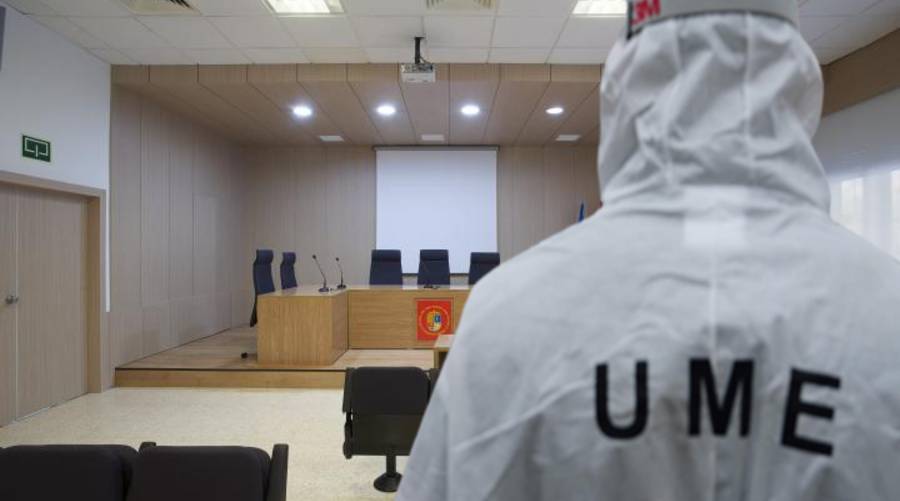 La UA pide ayuda al Ejército para desinfectar la boca del representante de los alumnos