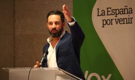 Santiago Abascal marroquíes en España